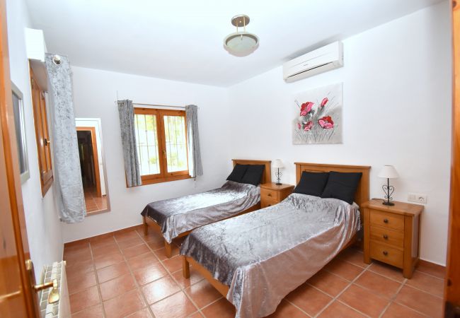 Chalet in Javea - Casa Delfin Javea - 5032